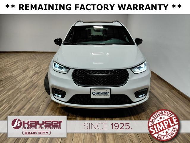 2024 Chrysler Pacifica Limited AWD