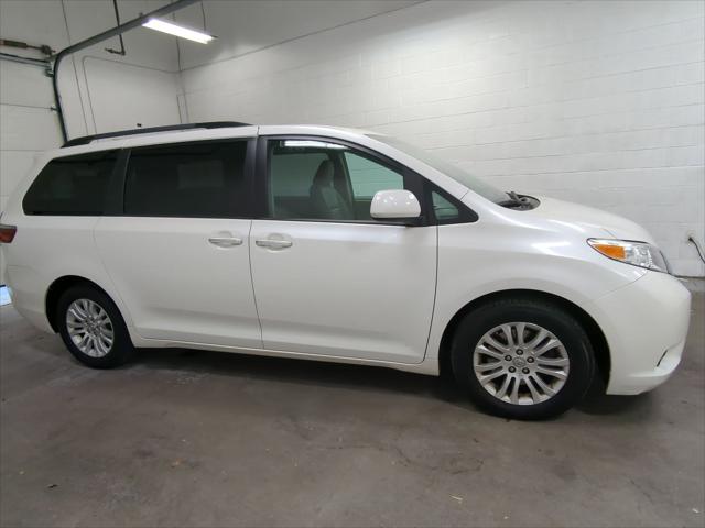 2017 Toyota Sienna XLE 8 Passenger 2017 Toyota Sienna XLE 8 Passenger