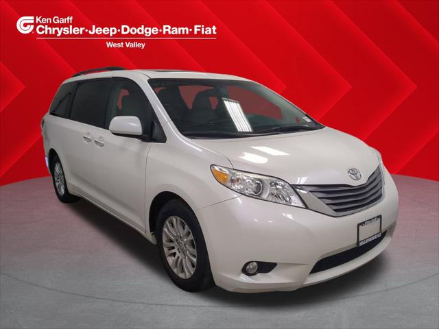 2017 Toyota Sienna XLE 8 Passenger 2017 Toyota Sienna XLE 8 Passenger
