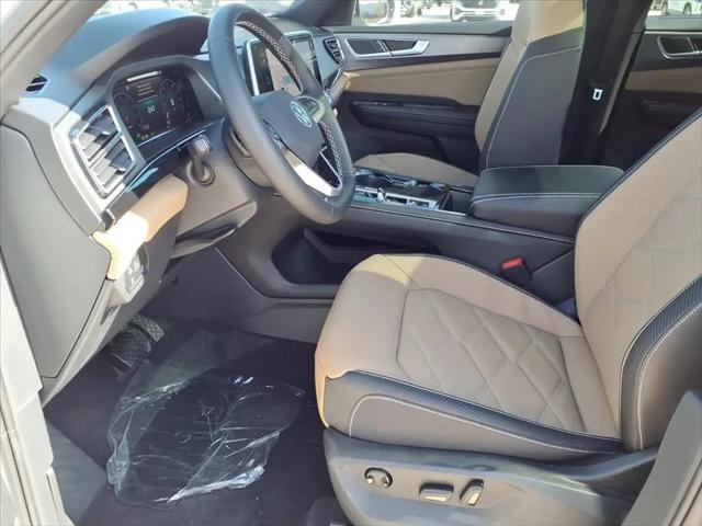 2026 Volkswagen Atlas Cross Sport SE with Technology