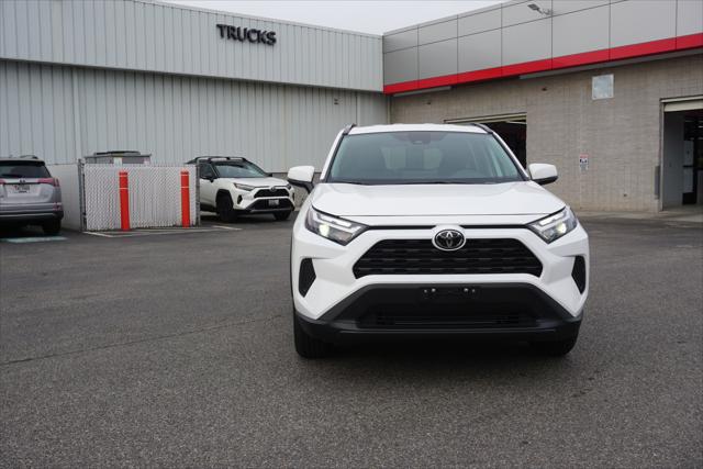 2025 Toyota RAV4 XLE 2025 Toyota RAV4 XLE