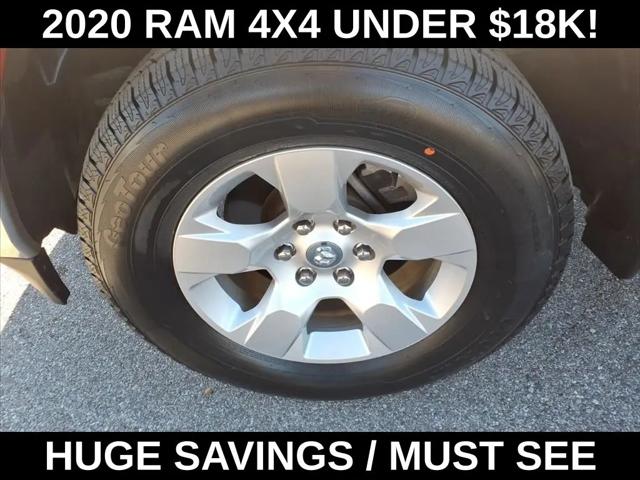 2020 Ram 1500 Big Horn Crew Cab 4x4 5'7" Box