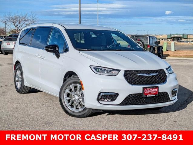 2026 Chrysler Pacifica PACIFICA SELECT AWD