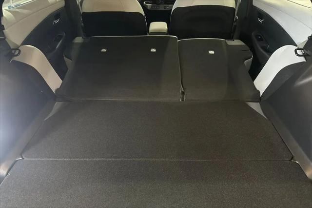 2026 Nissan LEAF PLATINUM+