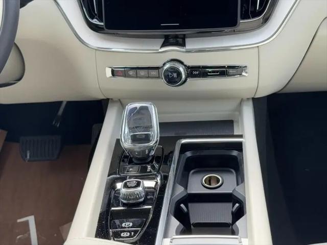2026 Volvo XC60 Plug-In Hybrid Ultra, T8 AWD Electric/Gasoline, Dark
