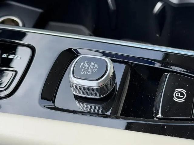 2026 Volvo XC60 Plug-In Hybrid Ultra, T8 AWD Electric/Gasoline, Dark