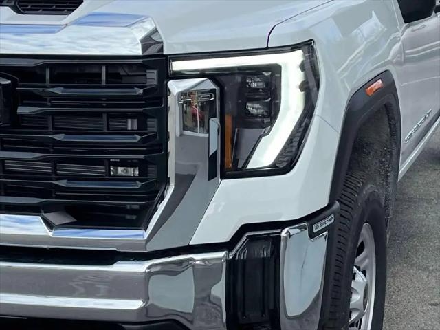 2026 GMC Sierra 3500HD Crew Cab, Long Bed, Pro Dual Rear Wheel, 4WD