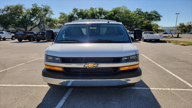 2025 Chevrolet Express Cutaway Work Van