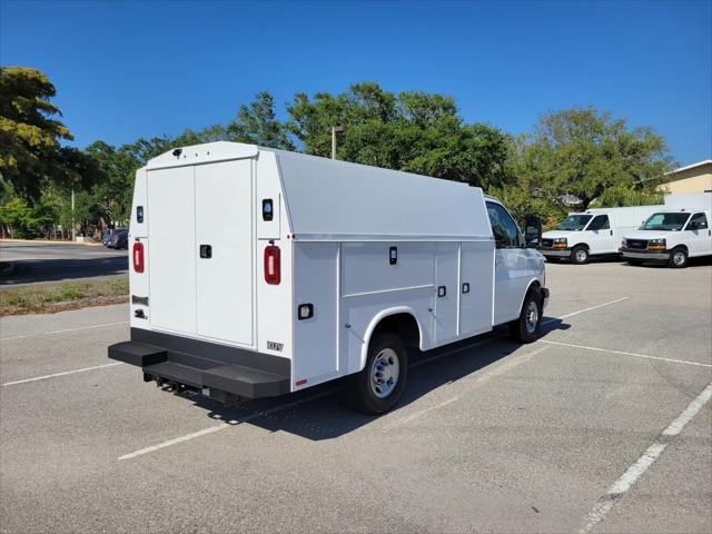 2025 Chevrolet Express Cutaway Work Van