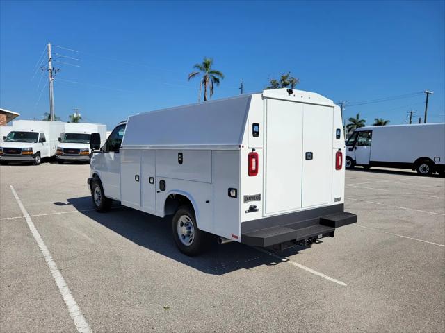 2025 Chevrolet Express Cutaway Work Van