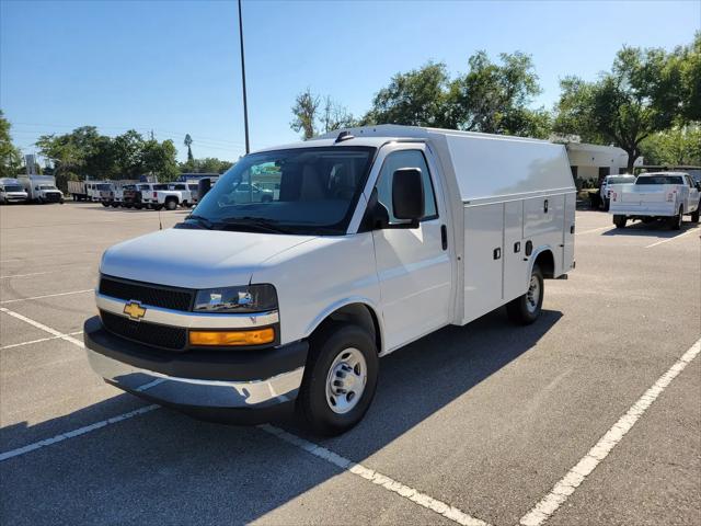 2025 Chevrolet Express Cutaway Work Van