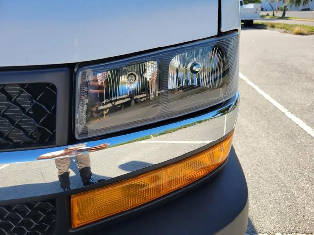 2025 Chevrolet Express Cutaway Work Van