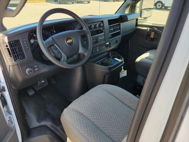 2025 Chevrolet Express Cutaway Work Van