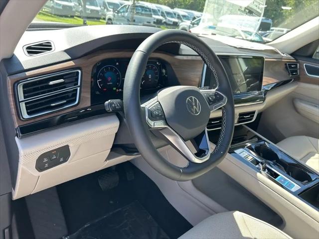 2026 Volkswagen Atlas SE with Technology