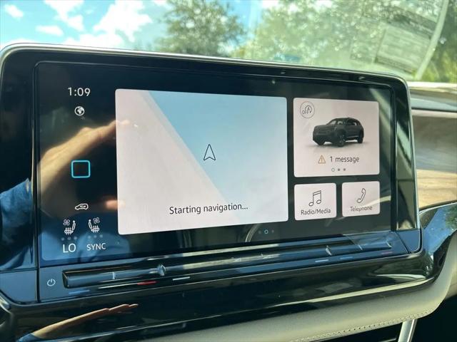 2026 Volkswagen Atlas SE with Technology