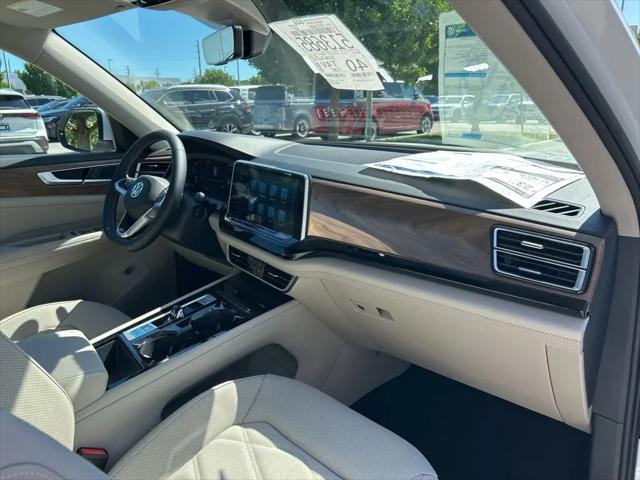 2026 Volkswagen Atlas SE with Technology