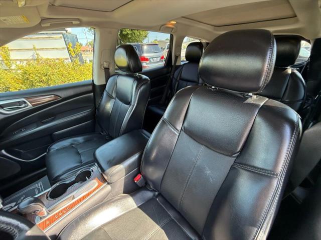 2020 Nissan Pathfinder Platinum 2WD