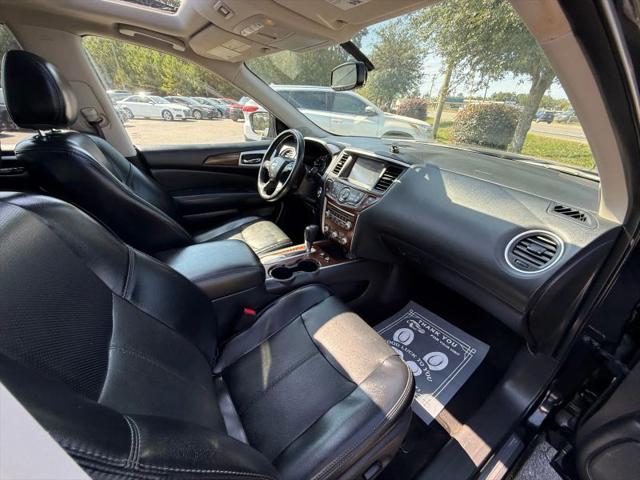 2020 Nissan Pathfinder Platinum 2WD