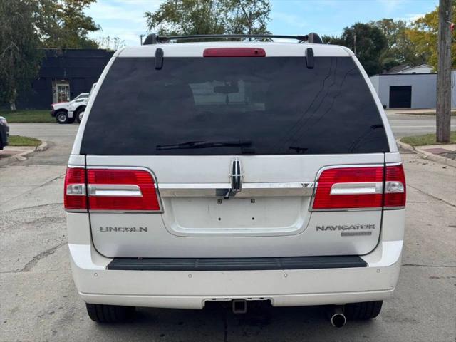 2012 Lincoln Navigator Base