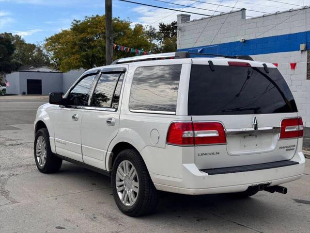 2012 Lincoln Navigator Base