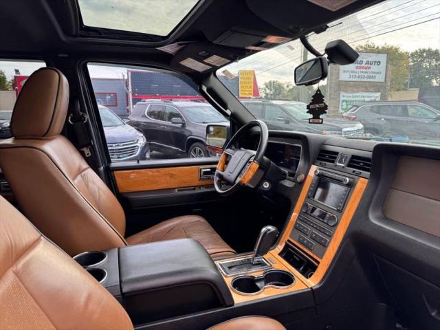 2012 Lincoln Navigator Base