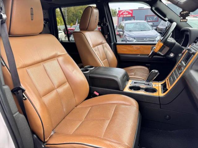 2012 Lincoln Navigator Base