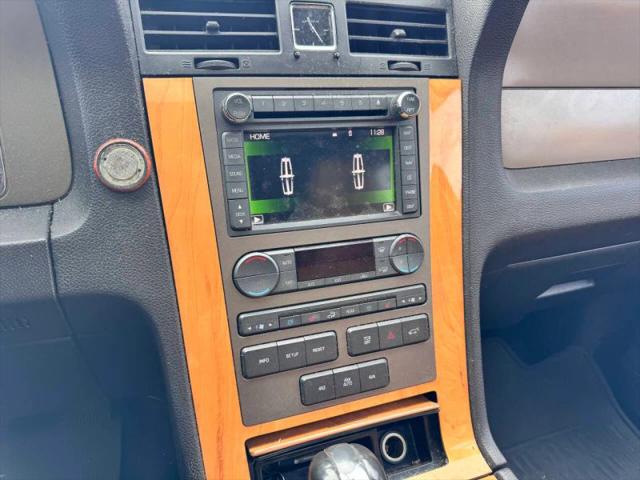 2012 Lincoln Navigator Base