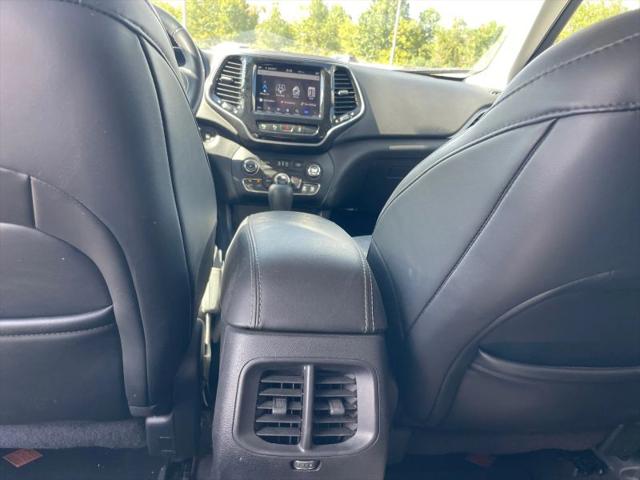 2019 Jeep Cherokee Limited FWD