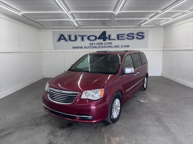 2012 Chrysler Town & Country Limited for sale in Pasadena, TX