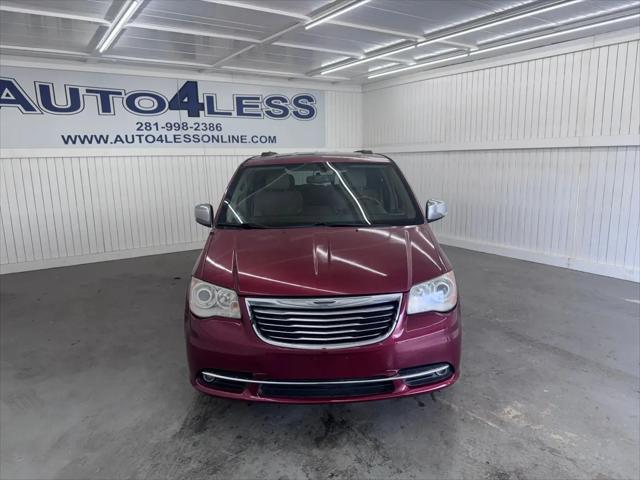 2012 Chrysler Town & Country Limited