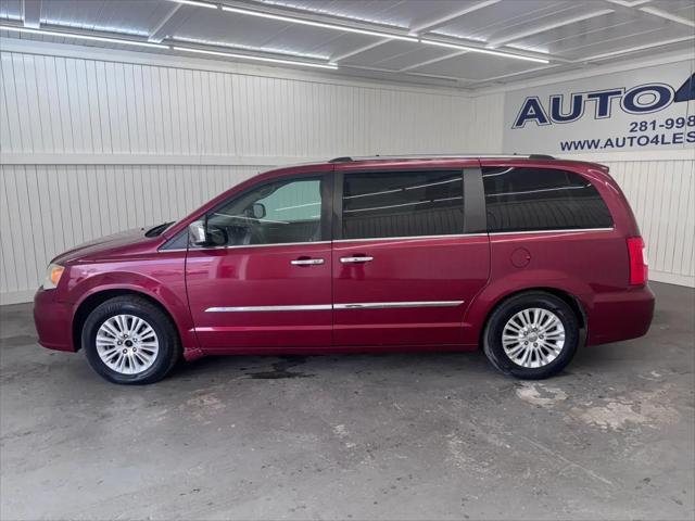 2012 Chrysler Town & Country Limited
