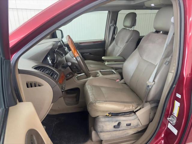 2012 Chrysler Town & Country Limited
