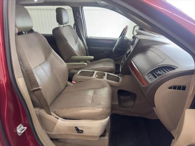 2012 Chrysler Town & Country Limited