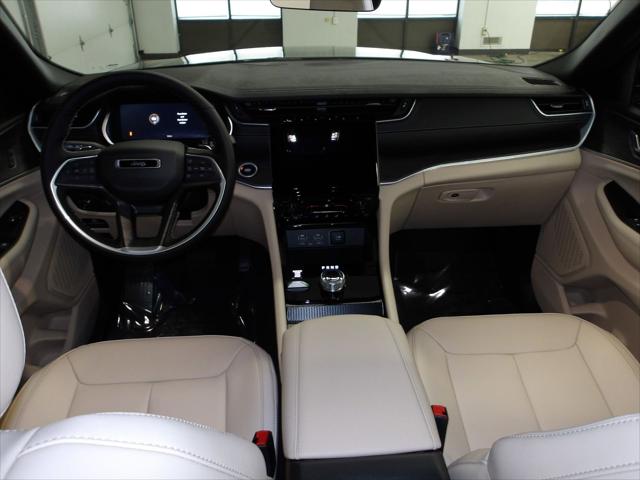 2025 Jeep Grand Cherokee Limited 4x4