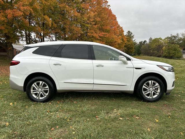 2020 Buick Enclave AWD Essence 2020 Buick Enclave AWD Essence