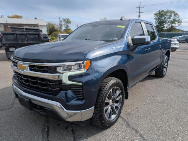 2022 Chevrolet Silverado 1500 4WD Crew Cab Short Bed LT with 2FL