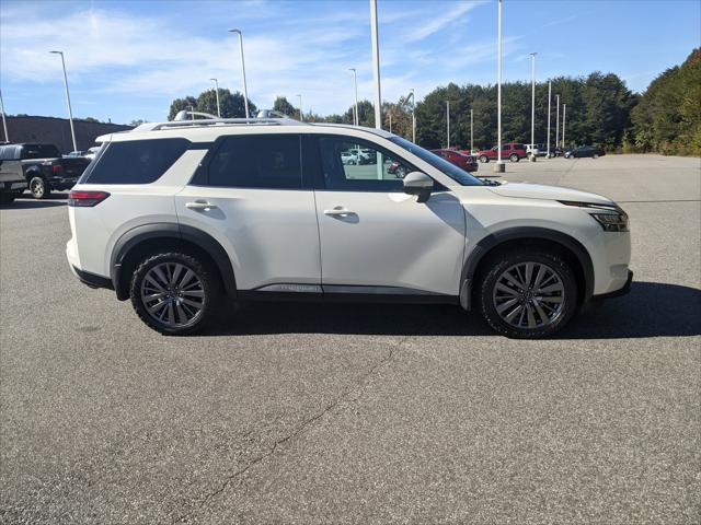 2023 Nissan Pathfinder SL 4WD 2023 Nissan Pathfinder SL 4WD