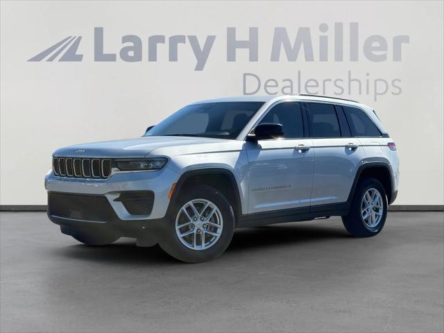 2024 Jeep Grand Cherokee Laredo X 4x4 2024 Jeep Grand Cherokee Laredo X 4x4