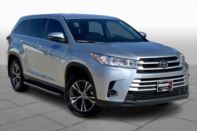 2019 Toyota Highlander LE
