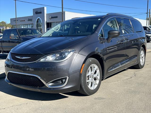 2017 Chrysler Pacifica Touring-L Plus 2017 Chrysler Pacifica Touring-L Plus