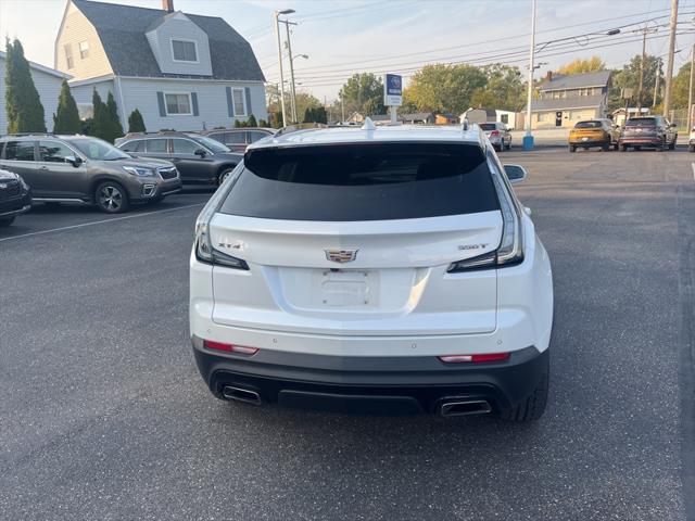 2020 Cadillac XT4 FWD Sport 2020 Cadillac XT4 FWD Sport