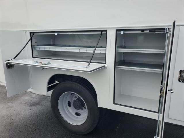 2026 Ford 600 XL