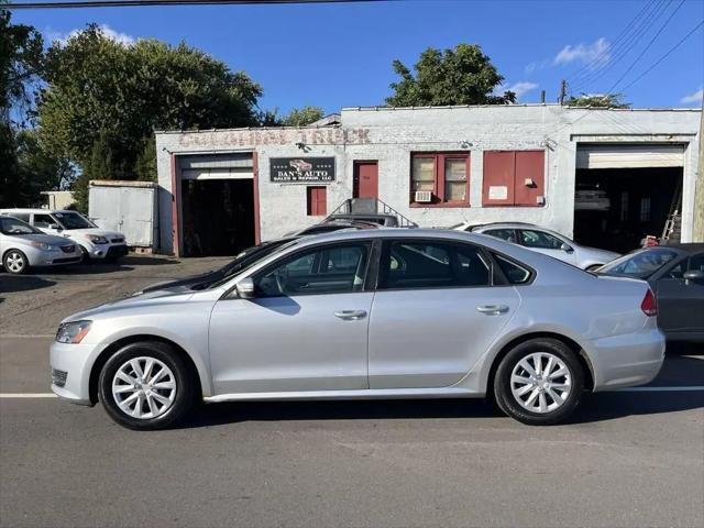 2013 Volkswagen Passat 2.5L S for sale in East Hartford, CT