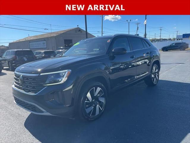 2025 Volkswagen Atlas Cross Sport 2.0T SE w/Technology for sale in Toledo, OH