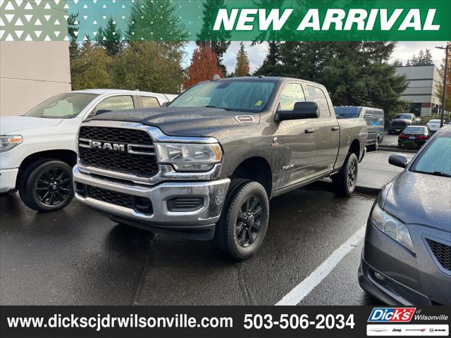 2022 RAM 2500 Tradesman Crew Cab 4x4 64 Box 2022 RAM 2500 Tradesman Crew Cab 4x4 64 Box