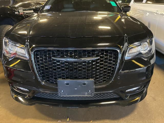 2022 Chrysler 300 Touring L AWD 2022 Chrysler 300 Touring L AWD