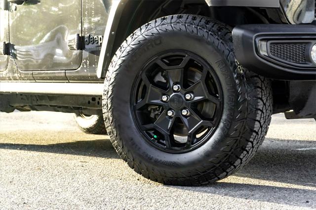 2022 Jeep Gladiator Willys 4x4 2022 Jeep Gladiator Willys 4x4