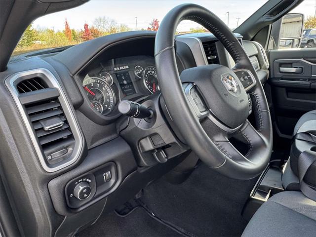 2023 RAM 2500 Big Horn Crew Cab 4x4 64 Box
