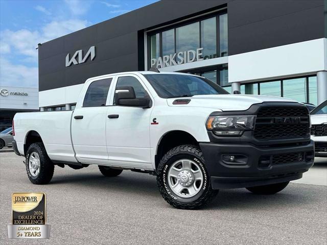 2024 RAM 3500 Tradesman Crew Cab 4x4 8 Box
