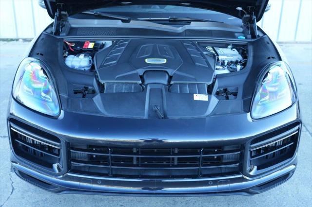 2021 Porsche Cayenne E-Hybrid Turbo S